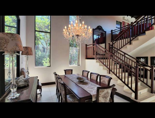4 BEDROOM HOUSE FOR SALE IN ZIMBALI ESTATE